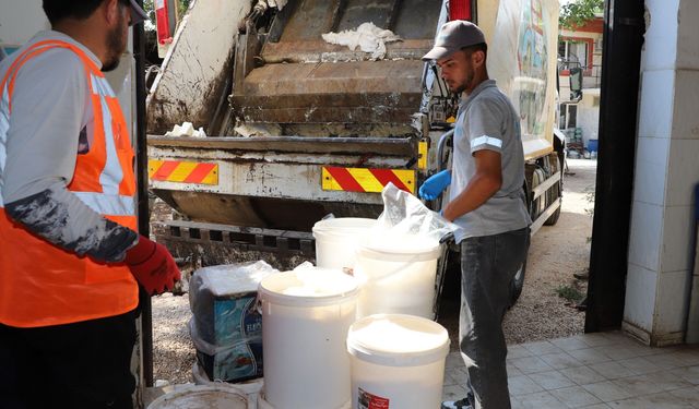 Antalya’da 15 ton tarihi geçmiş süt ürününe el konuldu