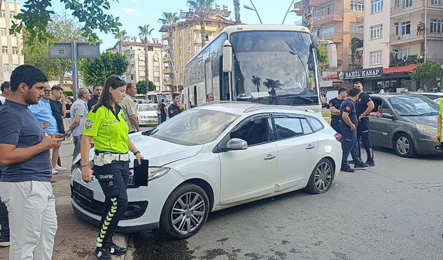 Otobüs ile otomobil çarpıştı: 2 yaralı