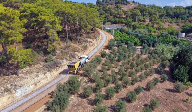 Keşefli Mahallesi'nde 2 kilometrelik yol asfaltla buluştu