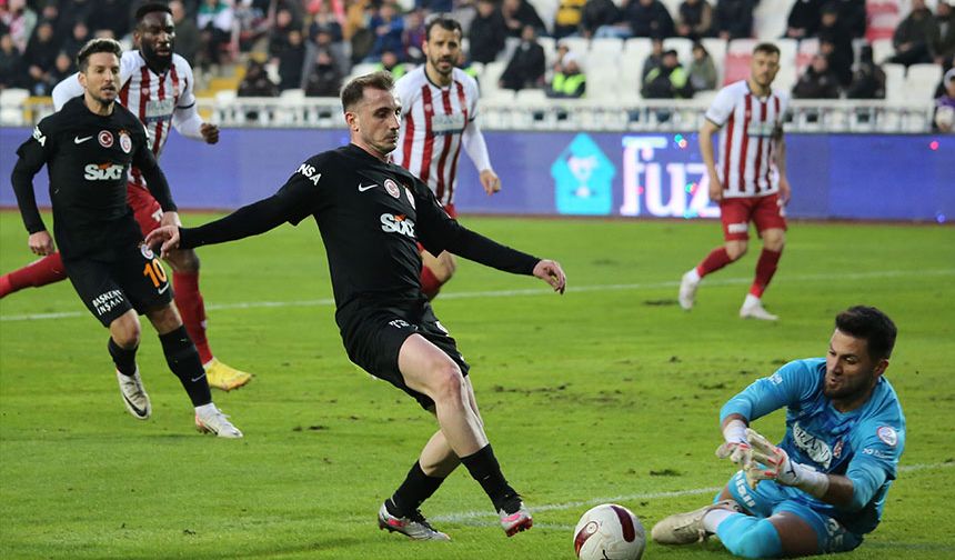 Galatasaray ile Sivasspor 36. randevuda
