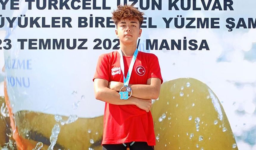 Antalyasporlu genç yüzücüden büyük başarı
