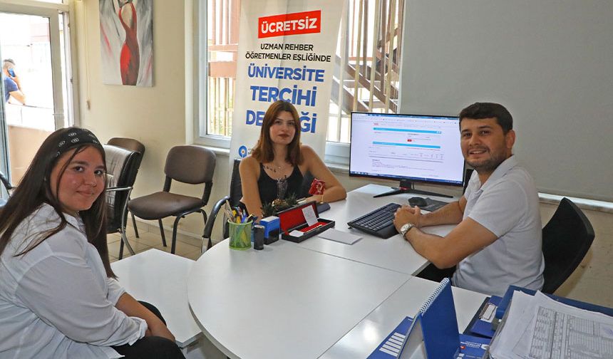 Büyükşehir'den üniversite adaylarına destek
