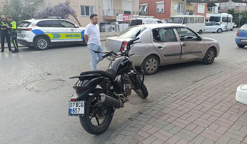 Otomobille motosiklet çarpıştı: 1 yaralı