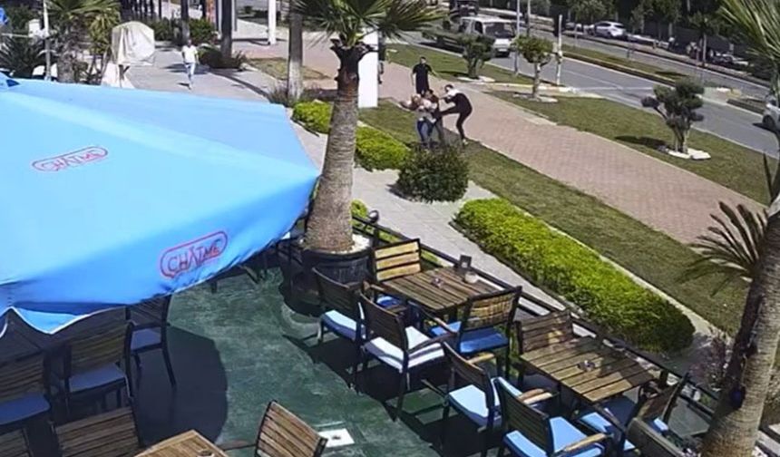 Yolun karşısına geçmek isterken saldırıya uğradı