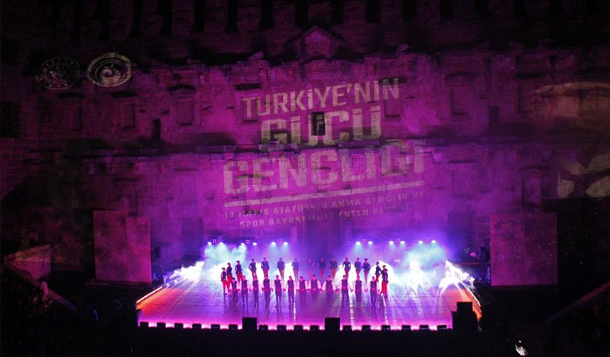 Aspendos'ta 19 Mayıs Gençlik Şöleni