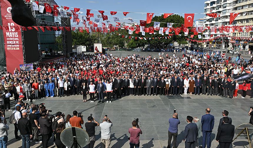 19 Mayıs Antalya'da coşkuyla kutlandı