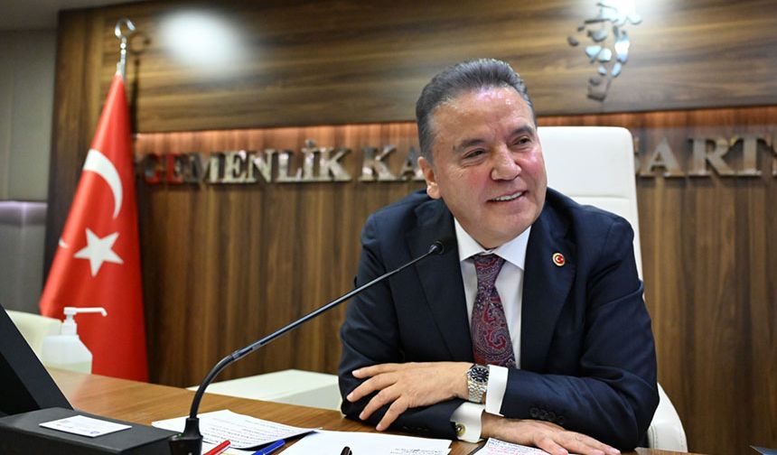 Muhittin Böcek sağlık kontrolünden geçti