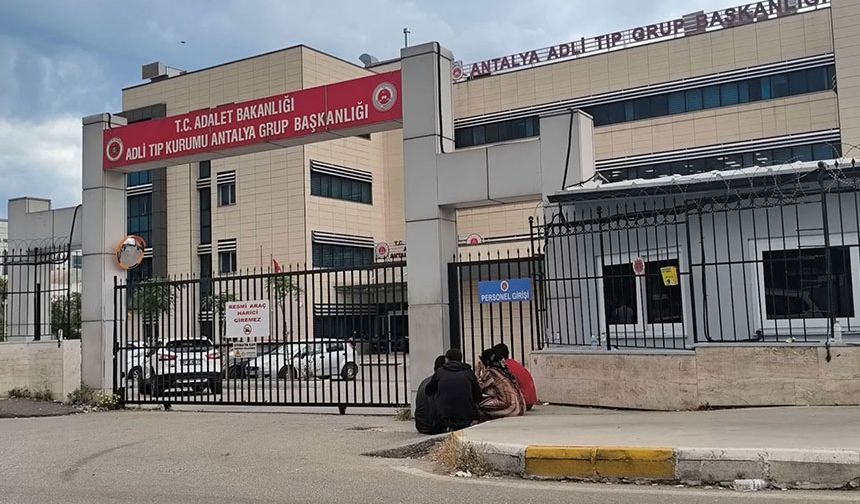 Küçük çocuğun cenazesi gözyaşları içinde teslim alındı