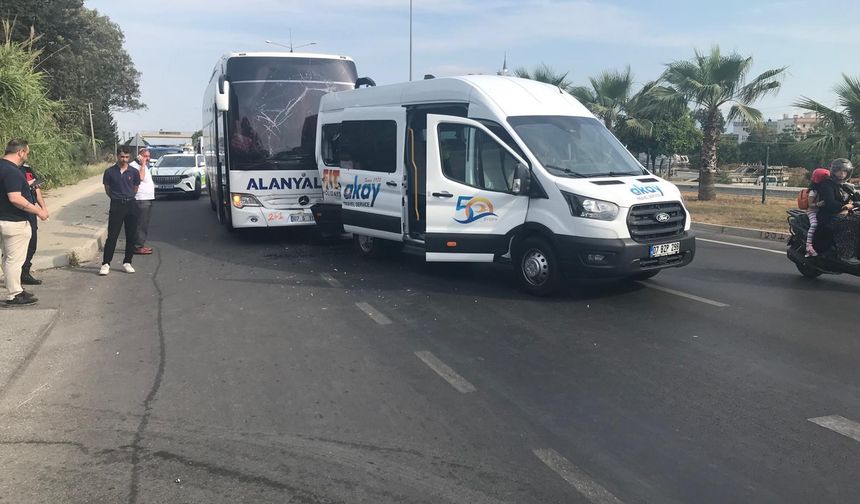 Manavgat'ta kaza: 2 yaralı