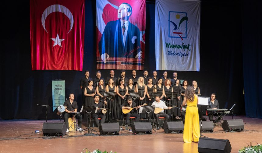 'Adım Adım Anadolu' konseri sanatseverlerle buluştu
