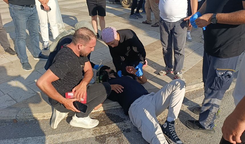 Otomobil ile motosiklet çarpıştı