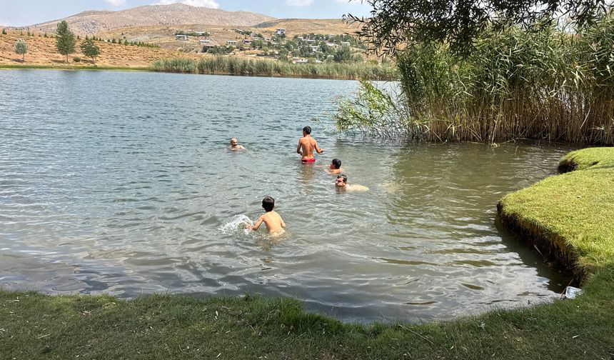 Dipsiz Göl'de Yazın Serinliği: Doğal Cennet