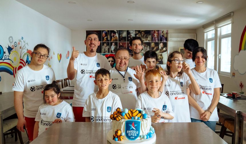 Anadolu Efes'ten Özel Sporculara Basketbol Eğitimi