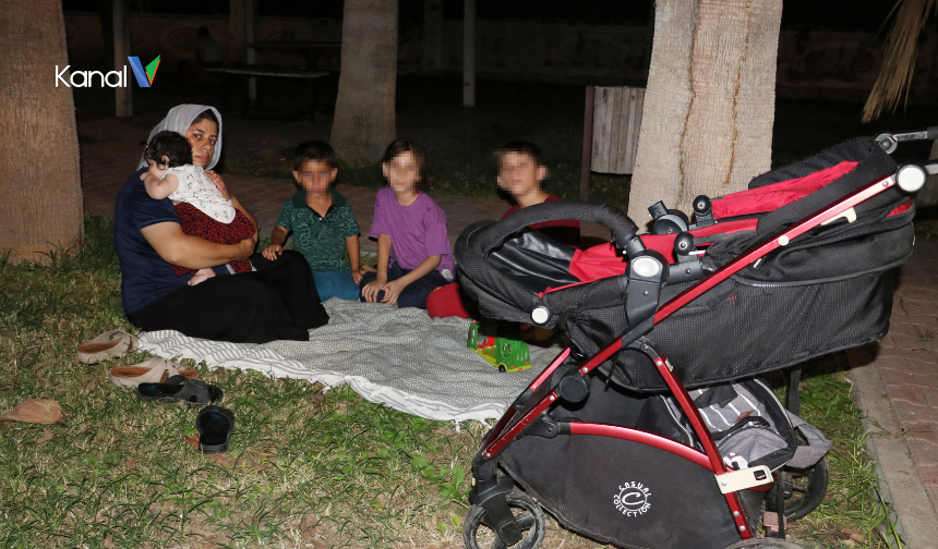 Rögar Taşması Sonucu Evini Su Basan Aile Sokakta Kaldı
