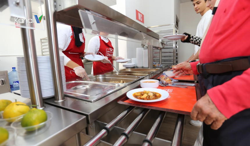 Kepez’te Öğrenci Kent Lokantası İlgi Odağı!