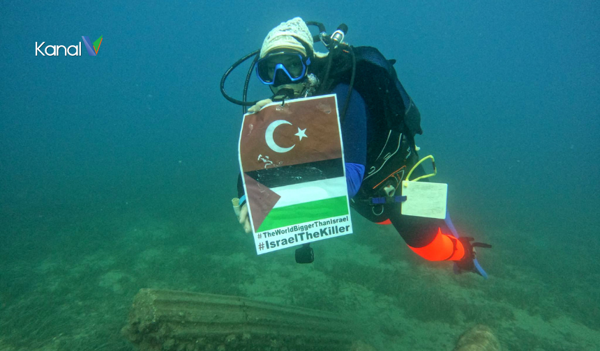 Dalgıçtan Gazze İçin Su Altında Sessiz Eylem