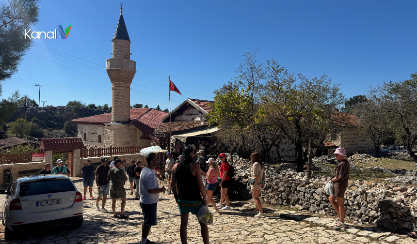 Litvanyalı Turistler Sarıhacılar Köyü’ne Hayran Kaldı