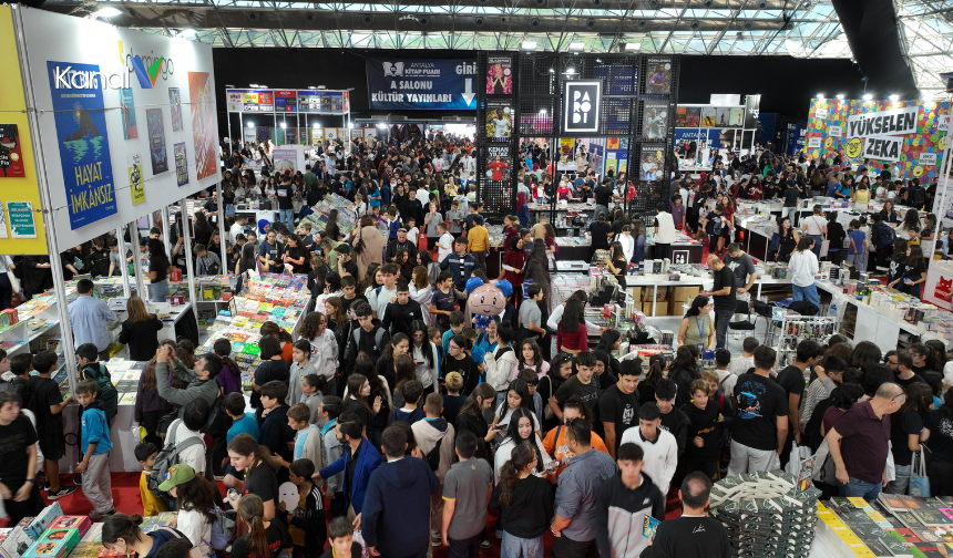 15. Antalya Kitap Fuarı Rekor Ziyaretçiyle Kapandı