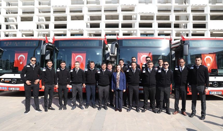 Antalya Büyükşehir'den Ulaşım Filosuna Takviye: 19 Hibrit Otobüs Sahada