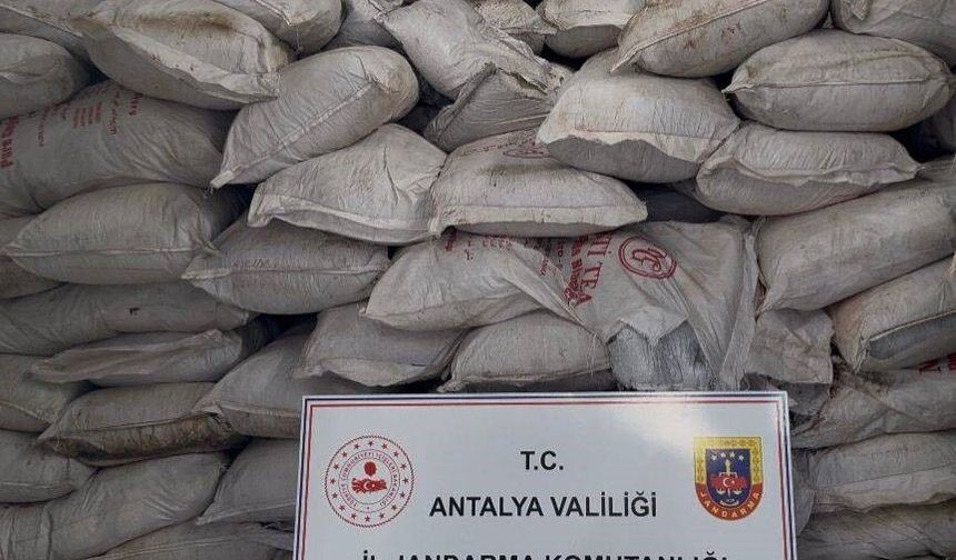 Sahte Kozmetik Operasyonunda 65 Milyonluk Ürün Ele Geçirildi