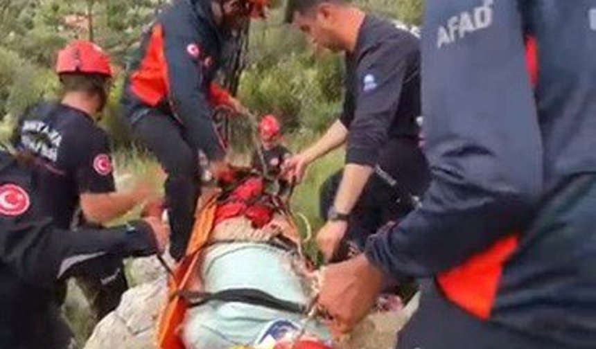 Dağa Tırmanırken Düşen Kişi Ekiplerce Kurtarıldı