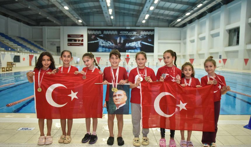 Kepezspor Yüzme Takımından 5 Altın, 4 Gümüş, 6 Bronz Madalya