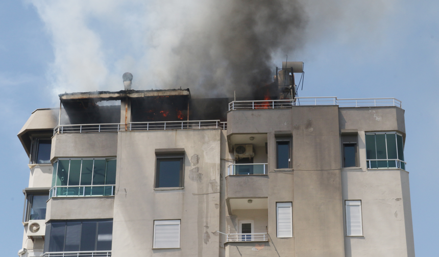 Antalyaspor'un Eski Yöneticisinin Evinde Yangın