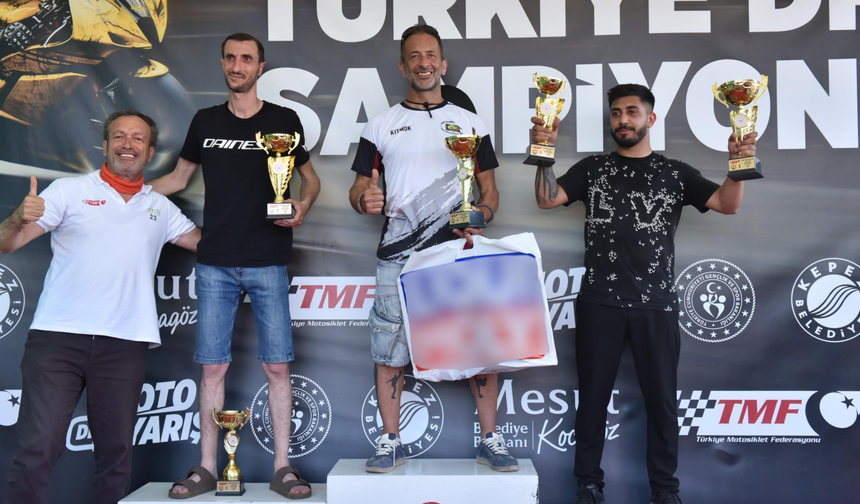 Kepez’de Motodrag Şampiyonları Kupalarını Aldı
