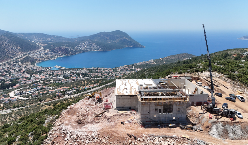 Kaş’ın içme suyu altyapısı güçlendiriliyor