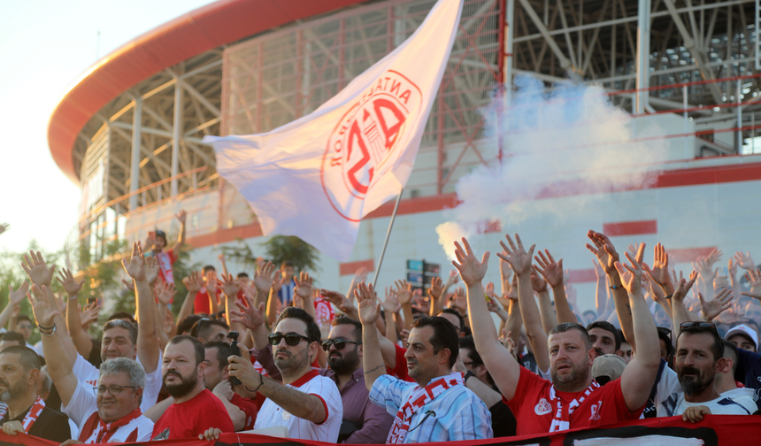 'Antalyaspor Sahipsiz Değildir' yürüyüşü