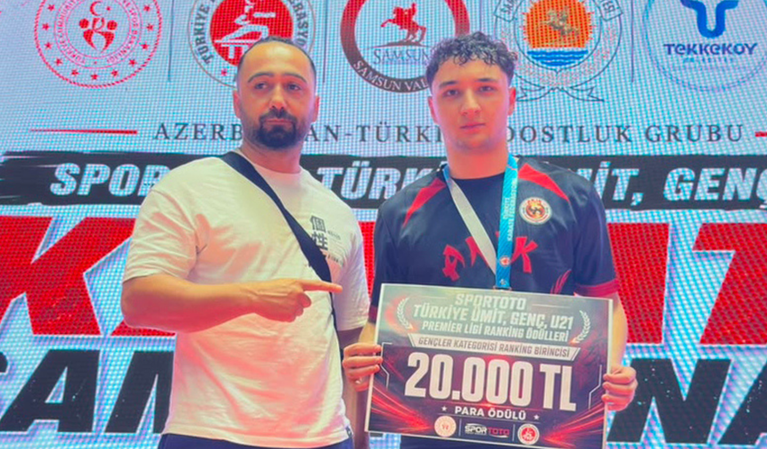 Antalya'dan iki karateci dünya şampiyonasına gidiyor