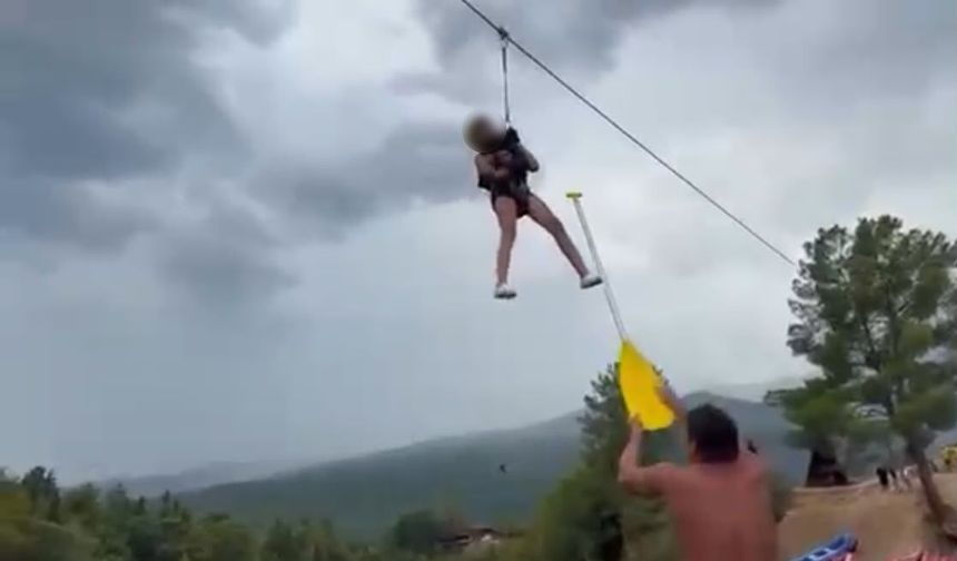 Kanyonda zipline'da asılı kalan çocuk kurtarıldı