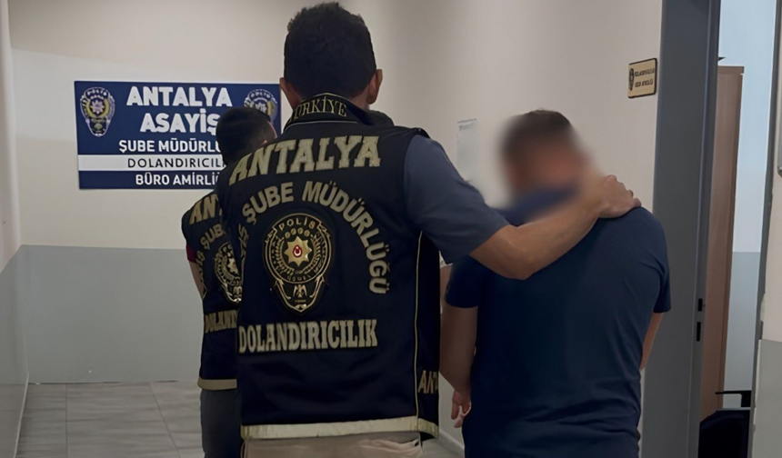 Yetkili servis kılığıyla dolandırıcılık yapan 2 kişi yakalandı