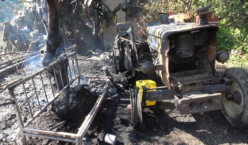 Alevler seraları ve baba yadigarı traktörü küle çevirdi