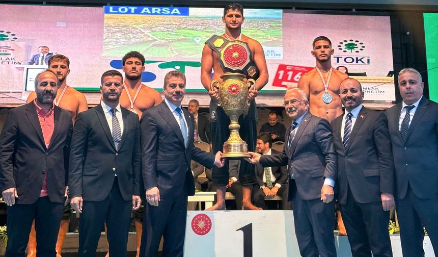 Manavgatlı pehlivan, Cumhurbaşkanlığı Kupası'nda şampiyon oldu
