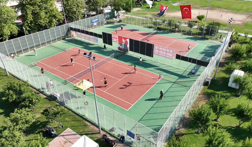 Beach Park’ta tenis keyfi