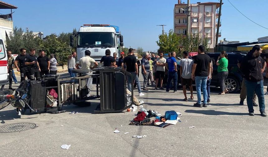 Antalya'da otomobil ile üç tekerlekli bisiklet çarpıştı