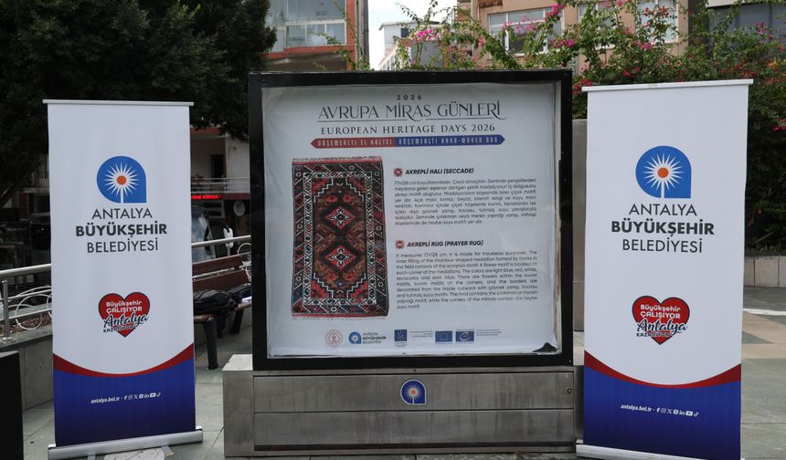 Döşemealtı halılarının hikayesi Cumhuriyet Meydanı'nda