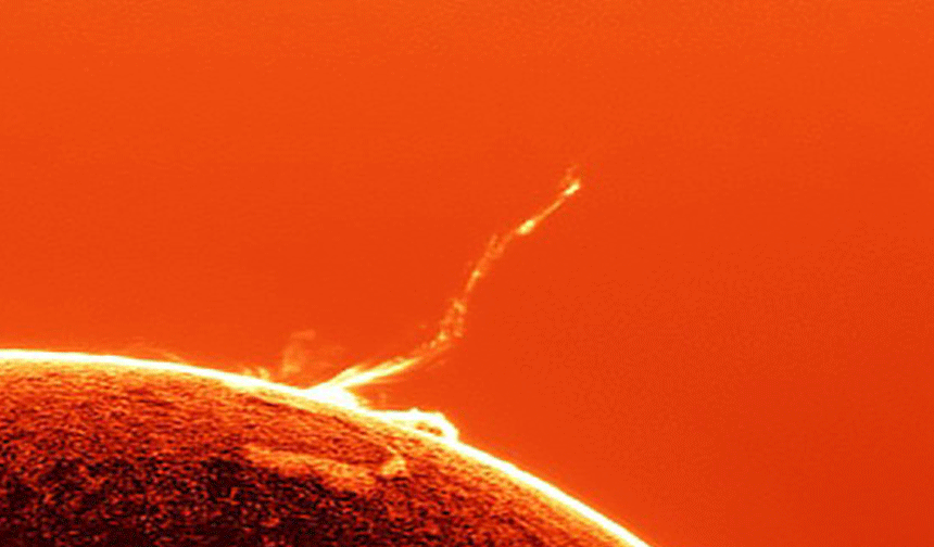 Güneşteki devasa büyüklükteki ilk patlama görüntülendi