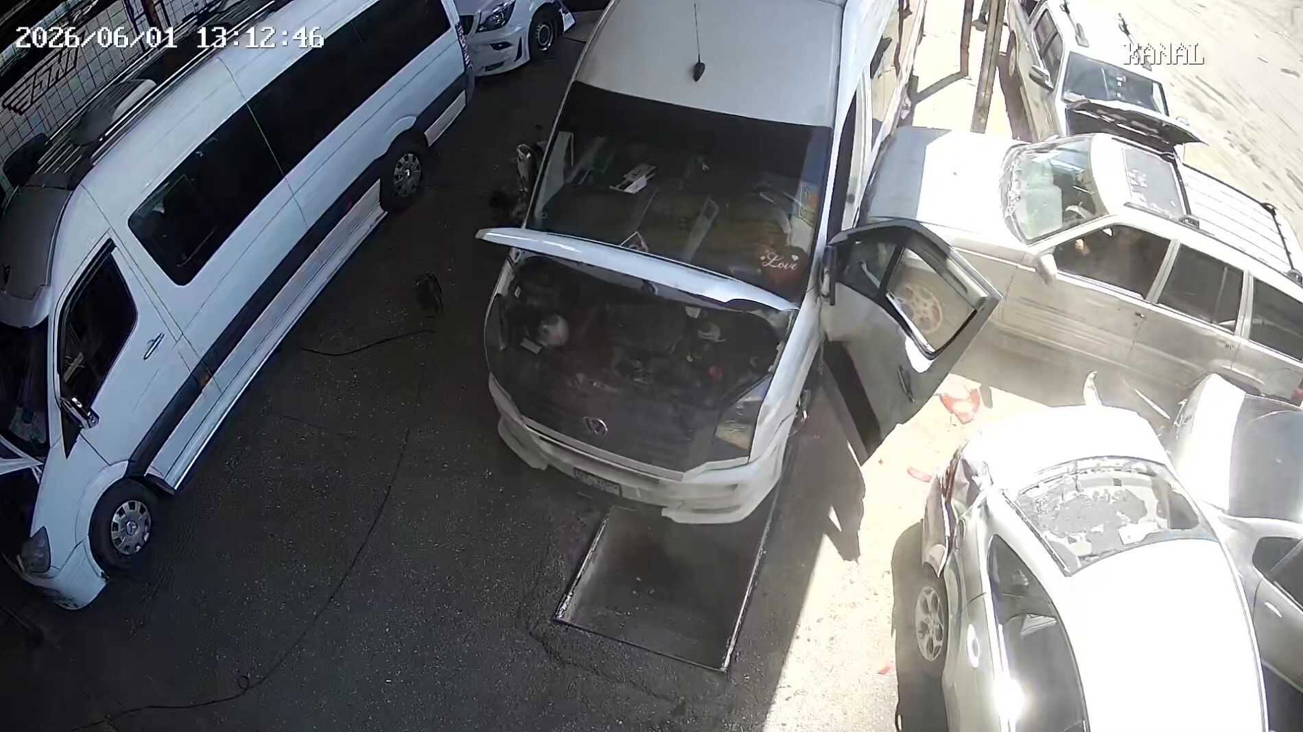 Takılan Gaz Pedalı Ortalığı Savaş Alanına Çevirdi