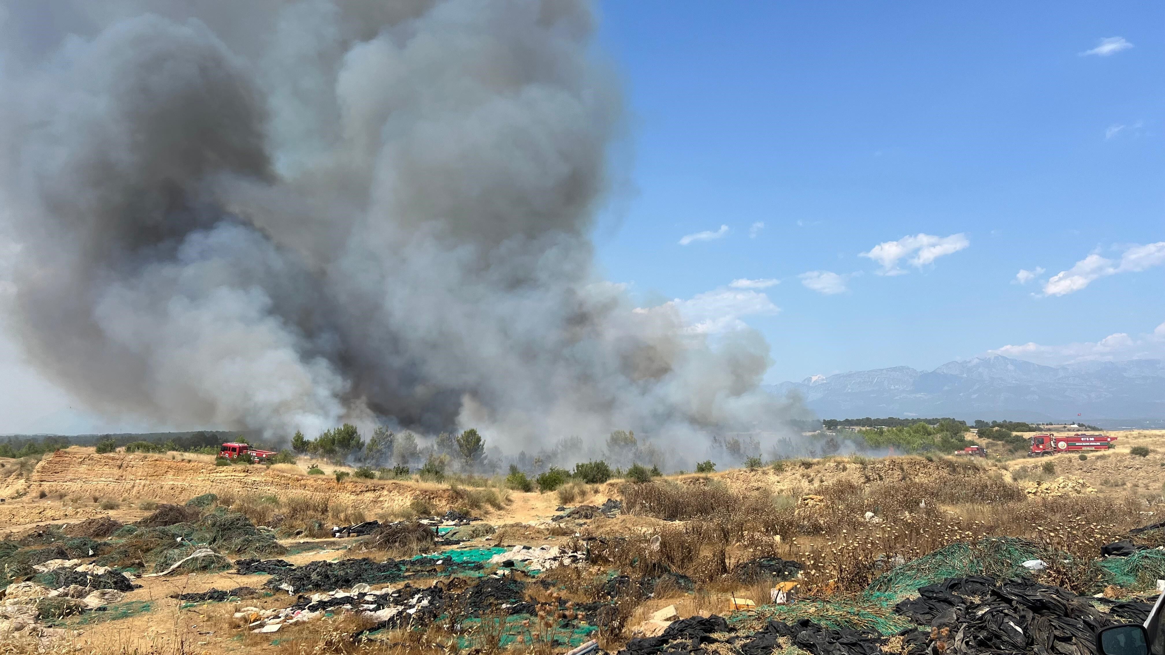 Aksu'da orman yangınına havadan ve karadan müdahale