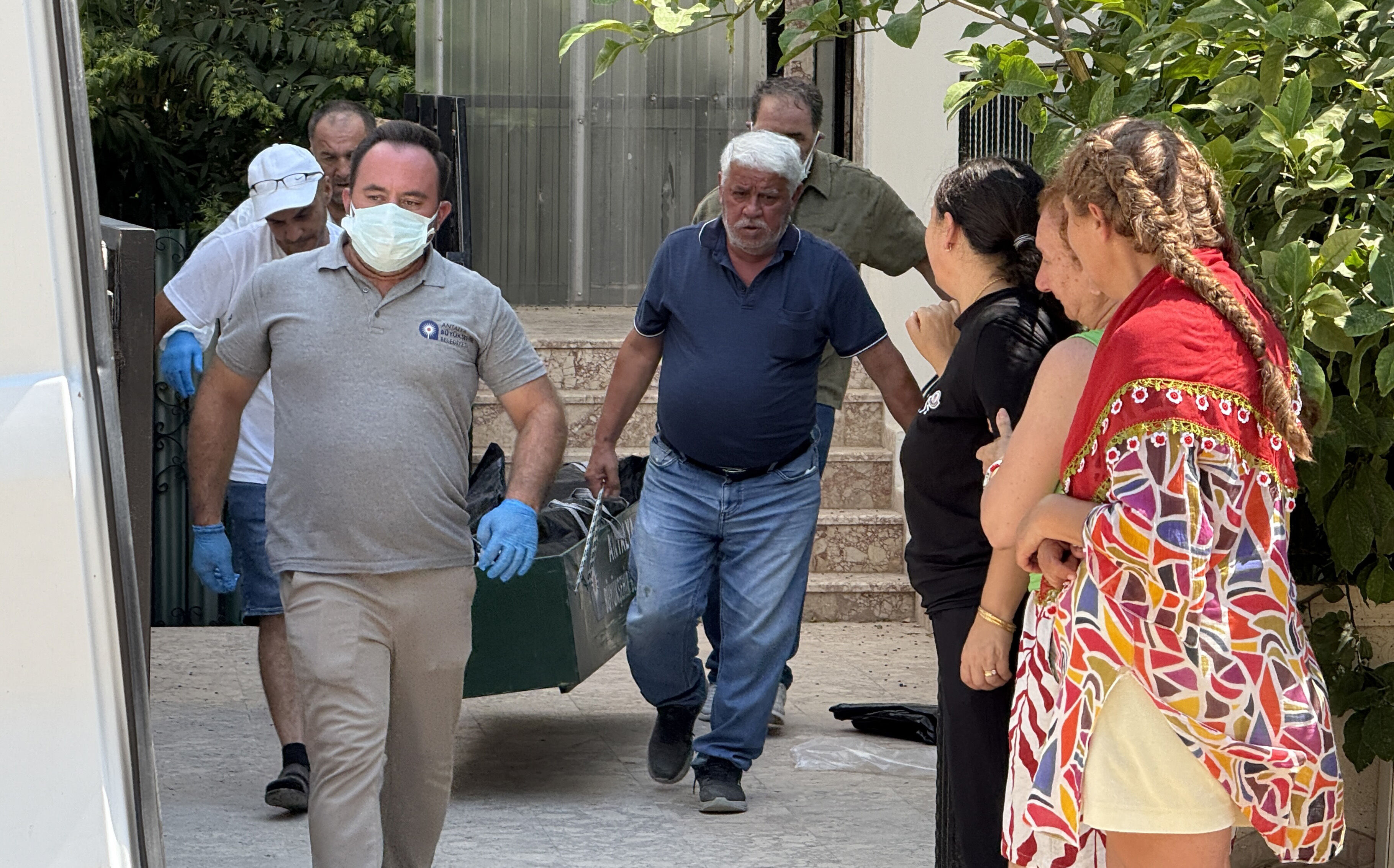 Yalnız yaşadığı evinde ölü bulundu