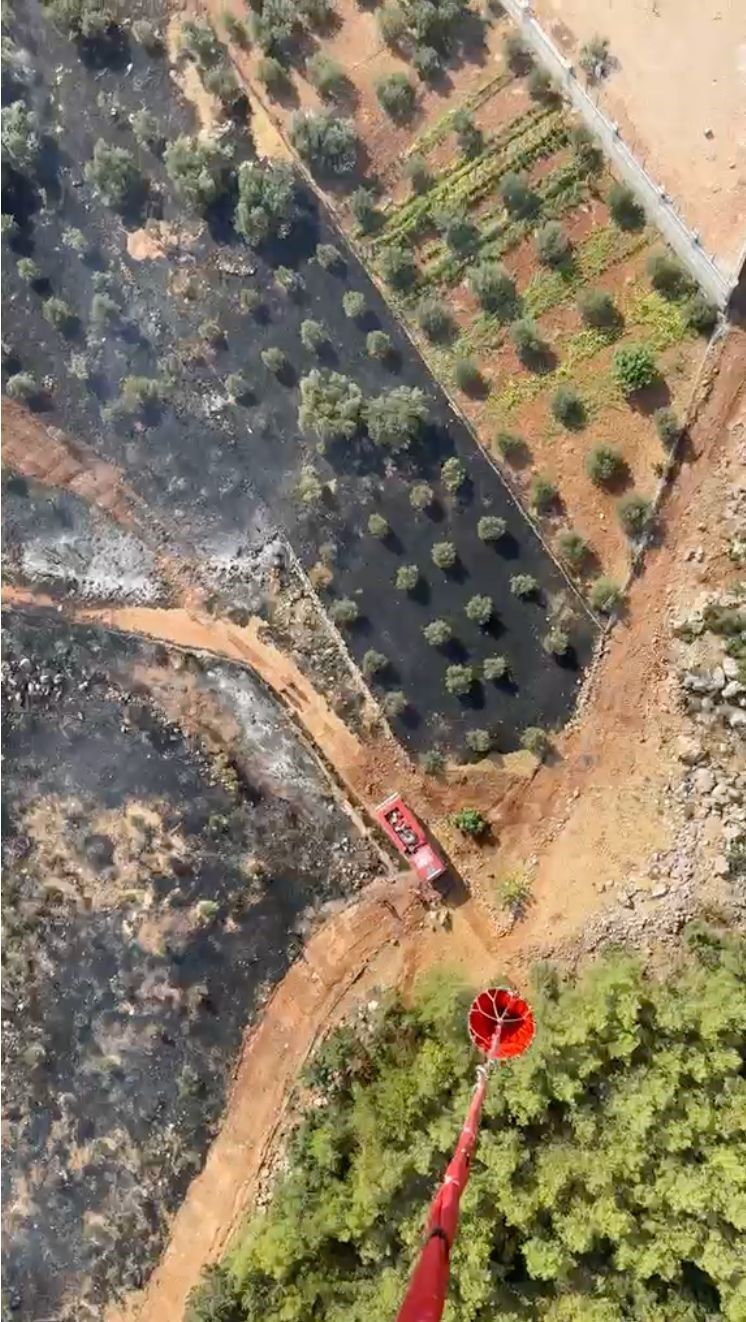 Antalya'da ormanlık alanı tehdit eden yangın