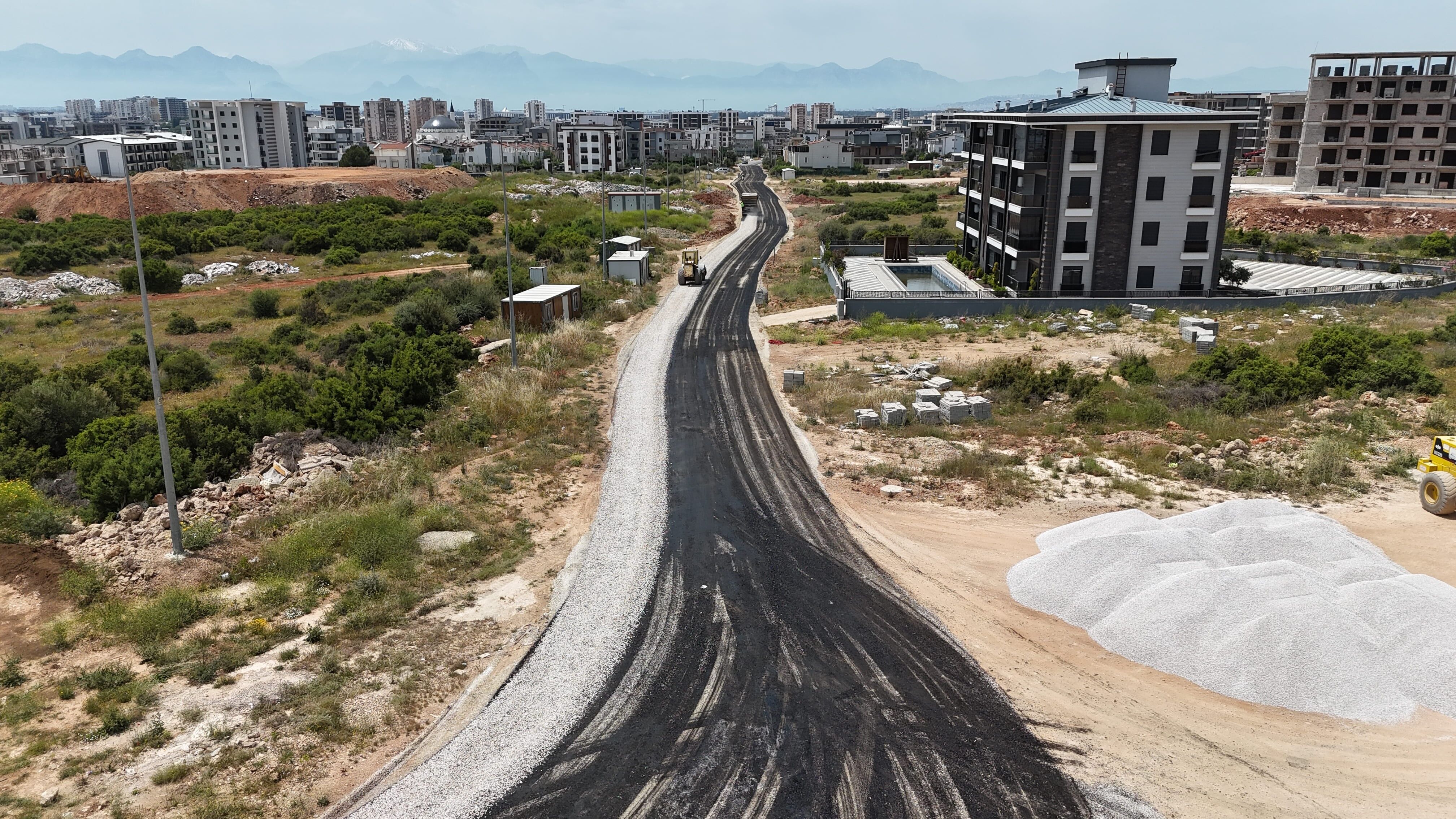 ASAT'tan Aksu'ya 3 milyar TL'lik altyapı ve üstyapı yatırımı