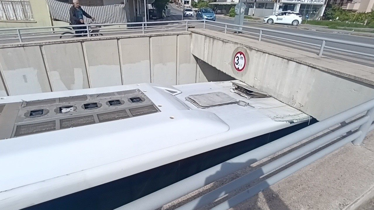 A W816494 07
